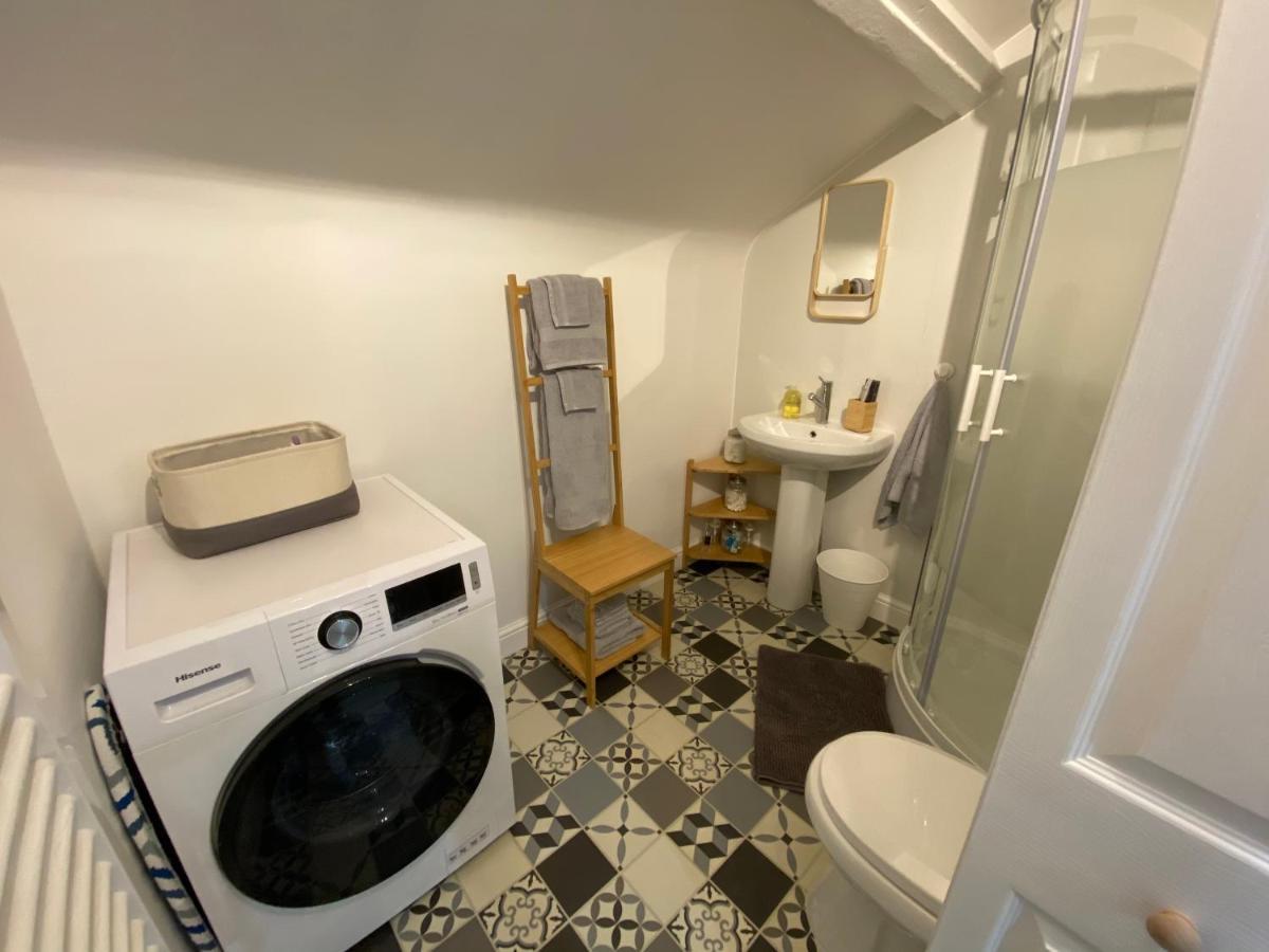 Craven Lodge Guesthouse Port Talbot Εξωτερικό φωτογραφία