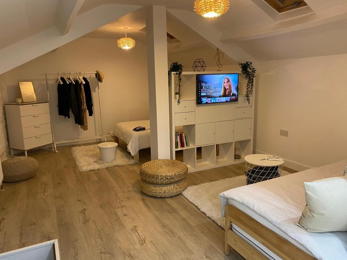 Craven Lodge Guesthouse Port Talbot Εξωτερικό φωτογραφία